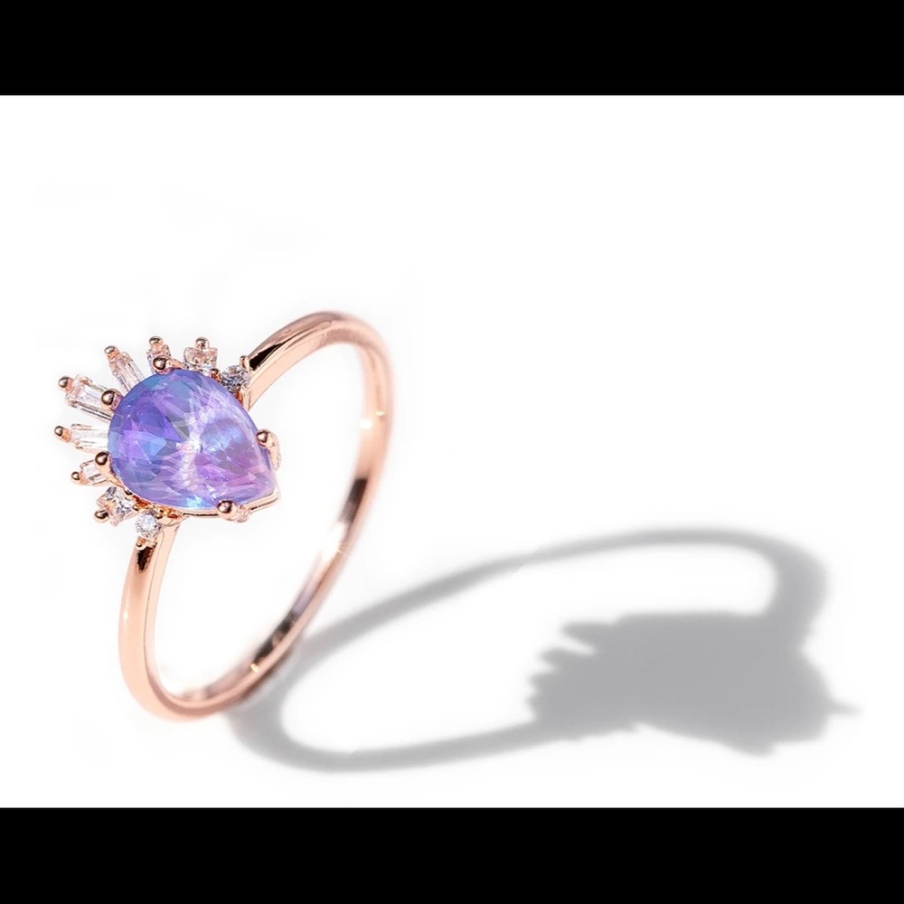 14 k gold purple and gold size 8 ring